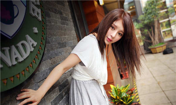 来安想找一个女性生孩子给报酬-｛找个女人生孩子多少钱｝